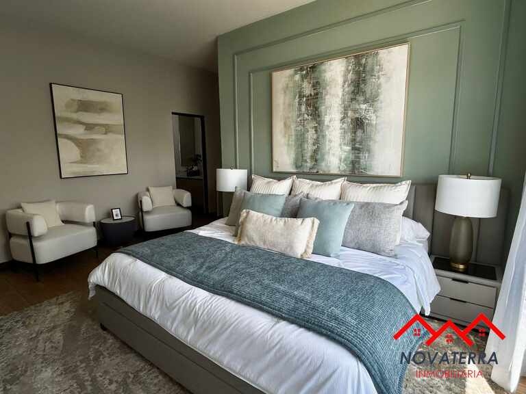 Casa modelo Cortijo 3 - Exclusivo residencial en Km 18.5 San José Pinula. 3 dormitorios, 3.5 baños, cocina integrada, jardín privado y carport para 2 autos. Amenidades: área BBQ y seguridad 24/7