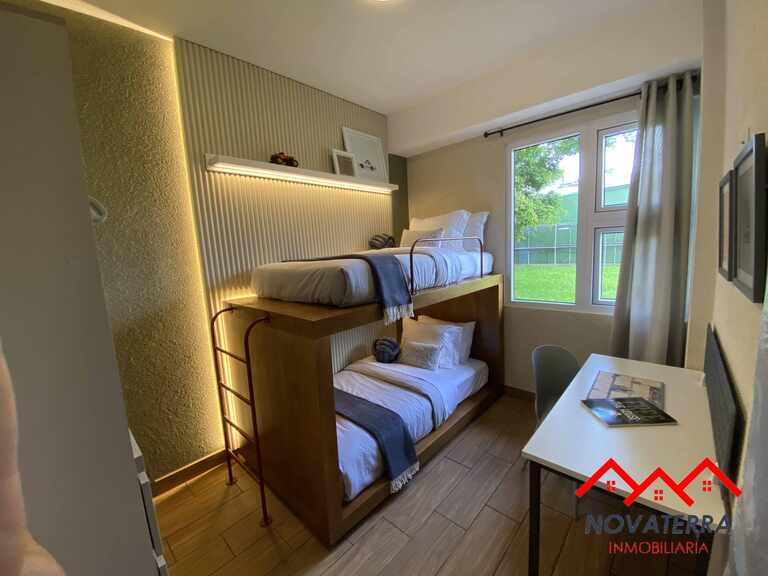 Conexión vial de Vertical El Zapote entre Calle Martí y Anillo Periférico en Zona 2, con acceso rápido al Centro Histórico y zonas comerciales de la ciudad