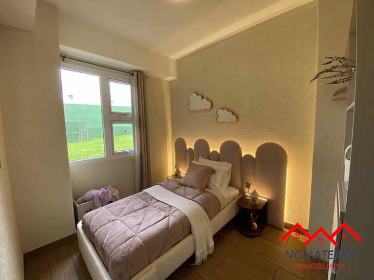 Conexión vial de Vertical El Zapote entre Calle Martí y Anillo Periférico en Zona 2, con acceso rápido al Centro Histórico y zonas comerciales de la ciudad